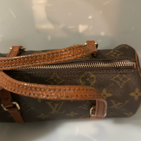 Vintage Louis Vuitton Monogram Papillon 22 - Picture 12 of 17